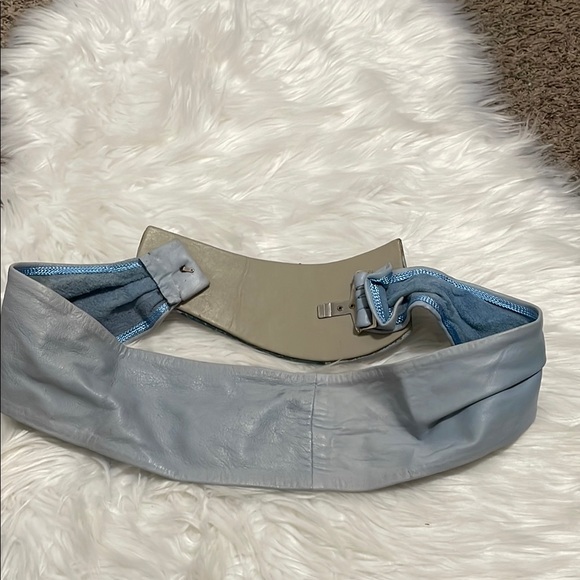 Laise Adzer Vintage Blue Leather Statement Belt - Picture 6 of 10